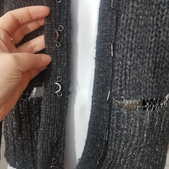 Duffy Gray Knit Wool Cashmere Blend Sweater - Picture 6 of 13